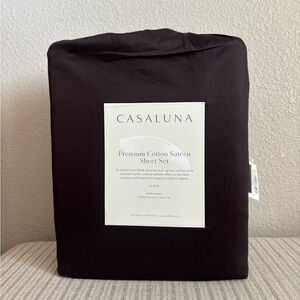 NWT King 600 Thread Count Sateen Sheet Set Dark Fig - Casaluna